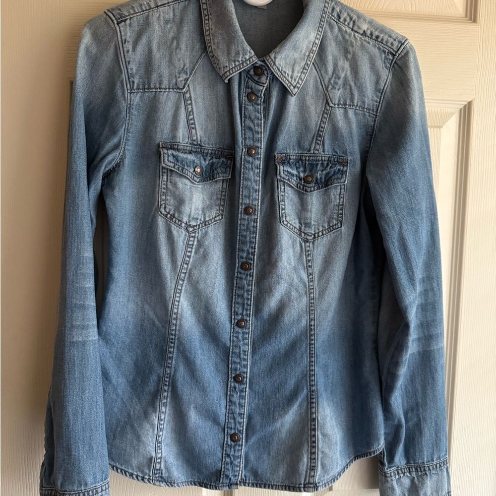 Guess Women’s Blue Denim Shirt with Button Detail